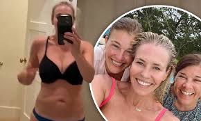 Chelsea Handler Strips Down To A Bra And Swim Bottoms While Spending Time With Family Daily Mail Online