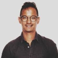 Derek Bacon's Instagram, Twitter & Facebook