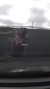 Policewoman tries to arrest a nigger and this happens - LiveGore.com