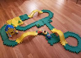 Vendo gioco educativo da collezione waffletown building set, prodotto dalla little tikes alla fine degli anni 80. My Parents Kept The Waffle Town Set That Originally Belonged To Me And My Siblings In The 80s Now My Kiddos Play With It Every Time We Visit Nostalgia