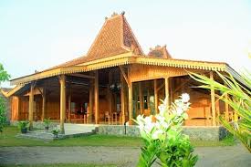 Ibu kotanya adalah surabaya dan memiliki penduduk terbanyak kedua setelah jawa barat. 25 Inspirasi Gambar Desain Rumah Adat Jawa Timur Dan Penjelasannya
