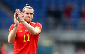 Choque que puede parecer algo parejo porque tampoco es que exista mucha diferencia entre ambos combinados. El Dragon Gales Reta A La Solidez Suiza