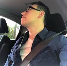 Guantes antiguos guerreros persas. 300 a. C. Diseñados para la batalla,  estos guantes ofrecieron tanto flexibilidad como una defensa formidable.  Estos guantes no eran solo piezas de armadura, sino exquisitas obras  maestras,