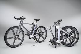 Ford Entwickelt Ein E Bike Mit Schlagloch Warnung Und Anti Schwitz Modus Klappfahrrad Fahrrad Design Und Fahrraddesign