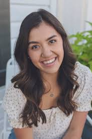 Julie Seidel's Instagram, Twitter & Facebook