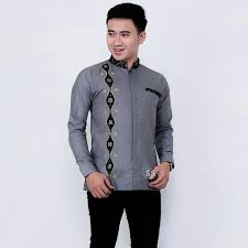 Kebanyakan yang menyukai kombinasi warna gelap seperti ini adalah para pria. Baju Pria Lengan Panjang Baju Pesta Baju Seragam Baju Pesantren Baju Pria Terbaru 2020 Kemeja Kombinasi Kemeja Bordier Kemeja Masa Kini Kemeja Batik Kombinasi Lazada Indonesia