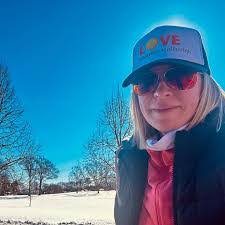 Cary Hodges's Instagram, Twitter & Facebook