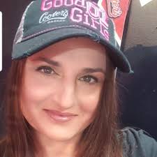 Andrea Gunst's Instagram, Twitter & Facebook