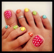 Beach toe nails with anchor. 18 Toe Nail Designs For Summer Nail Art Designs 2020