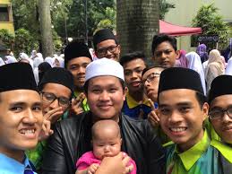 Tolong delete jangan malukan suami sendiri please isteri dedah kisah cinta sebenar aliff syukri kartel dakwah. Aiman Banna Dan Isteri Semalam Sekali Lagi Isu Mengenai Aiman Berkenaan Dengan Isu Novel Aku Mahu Hidayah Oleh Penulis Asal Buku Tersebut Yang Juga Seorang Personaliti Media Sosial Kecoh Di Twitter