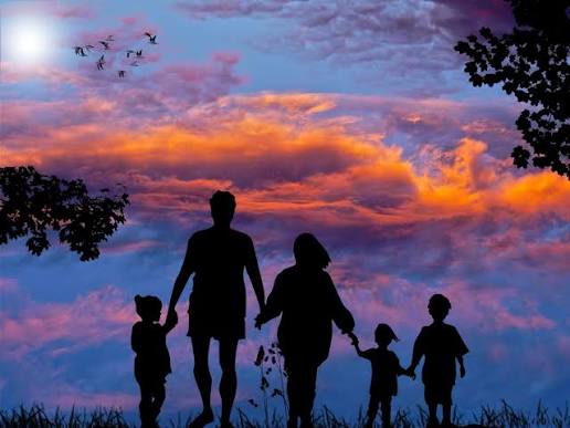 Royalty-Free photo: Silhouette of family during sunset | PickPik