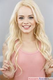 Elsa Jean fucking in the floor with her piercings vr porn | Elsa Jean