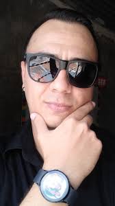 Thought-provoking programming displays for staff