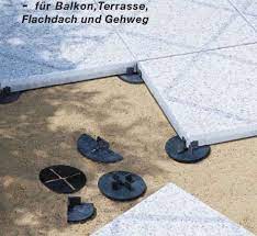 Durch ihre sehr dichte oberfläche ist jedoch der haftverbund zum fliesenkleber nicht immer ausreichend gut. Stelzlager Verlegung Terrassen Platten Aufgestelzt Lose Verlegen Im Aussenbereich Fur Berlin Potsdam Und Brandenburg