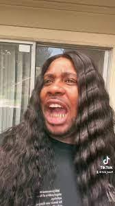 Vivian Gunter's Instagram, Twitter & Facebook