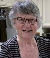 Cindy Buckland's Instagram, Twitter & Facebook