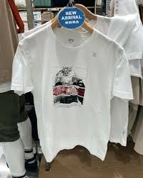 I think it will be available on uniqlo overseas. Nwt Uniqlo Ut Jujutsu Kaisen Hanami Jogo And 46 Similar Items