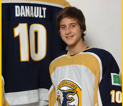 Phillip danault (born february 24, 1993) is a canadian professional ice hockey center for the los angeles kings of the national hockey league (nhl). Le Chandail De Phillip Danault Sera Retire L Hebdo Journal