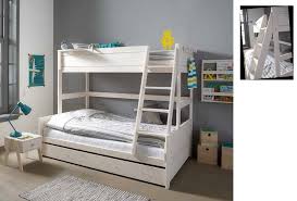 Utilizzati soprattutto per i bambini, i letti a castello sono adatti anche agli adulti e sono quindi perfetti per monolocali, case vacanze e stanze degli ospiti. Letto Family Lifetime Letto Castello Con Letto Per 3 Bimbi