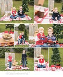 Outdoor Christmas Mini Session Www Ashleighwhittphotography Com Family Christmas Pictures Sibling Christmas Pictures Christmas Photography