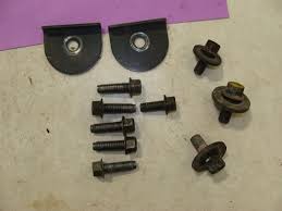 1997 YAMAHA VMAX 600 8CR skid rear suspension skidframe mount bolts plates  pivot