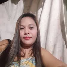 Dinning set with top glass pure gmelina wood Free dilevery and cash