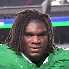 Former Eagles great calls Jordan Davis 'wasted draft pick' after disastrous  22-21 loss to Falcons