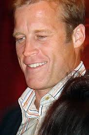 Nun fürchtet der hollywoodstar um die gesundheit seiner kinder und hat dafür auch triftige gründe. Mark Valley Fringe Wiki Fandom
