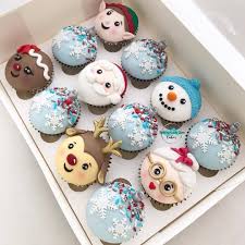 Pin By Kuukkik On Cup Cakes Christmas Cupcakes Christmas Cupcake Toppers Christmas Baking