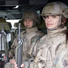 Asena Panosundaki Pin