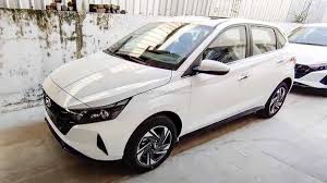The new hyundai elite i20 has a lovely trendy design. 2020 Hyundai I20 Petrol 1 2 Manual Asta With Sunroof First Look Video