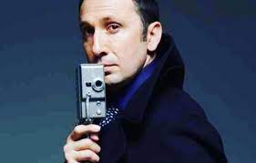 Ο ωνάσης «την είχε ναρκώσει για σεξουαλικούς λόγους». Renos Xaralampidhs H Fwtografia Gia Ta Shmerina Toy Gene8lia In Gr