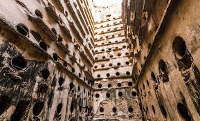 Archaeologists Reveal Incredible Find After Opening Room Sealed for 300  Years