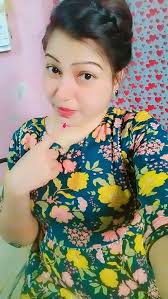 What would you do if you found another girl cooking for your boyfriend and  wearing your clothes?