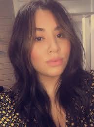 Raven Curry's Instagram, Twitter & Facebook