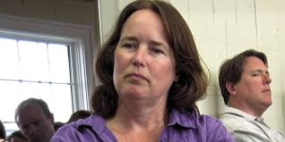 Une mariée ne peut pas avoir sa robe de mariée en raison de préjugés liés à  la couleur de sa peau — Histoire du jour