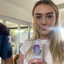 Good Tides Hard Seltzer Raspberry & Boysenberry