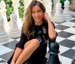 La comediante alejandra azcárate recibiendo su gaviota. Miguel Jaramillo Esposo De Alejandra Azcarate Es Suspendido Del Aeroclub El Universal Cartagena