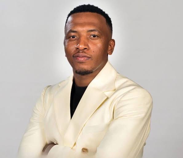 DUMI MKOKSTAD TO GRACE THE THRONE ROOM DIVINE ENCOUNTER STAGE By Gcwalisile  Mhlabane SIDVOKODVO – The atmosphere at the TLC Events Centre is set to  reach heavenly heights as South African gospel