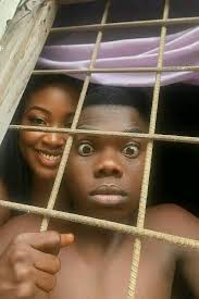 Dear Ladies, Even if you're dating a funny guy, your relationship will  still be boring if you're not entertaining. ..... You're confused right?  Let me explain For Example, me and she. Non