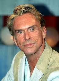 As well as the fashion brand wunderkind.he is the father of fashion and jewel designer jette joop as well as writer and painter florentine joop. Interview Mit Wolfgang Joop Ich Ziehe Mir Die Unterhose Aus Und Da Liegt Der Penis Drin Der Spiegel