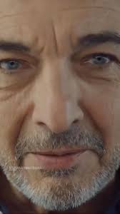 Ricardo Darin @ricardodarinok !!! Tuve el honor de que escribieras  exactamente este concepto en uno de mis libros como prólogo!! Que te  criaste entre mujeres y el respeto que sentís por nosotras! Otra ...