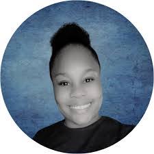 Heidi Loy's Instagram, Twitter & Facebook