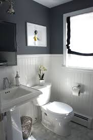 Prima di rivestire un bagno o una spa domestica è necessario innanzitutto scegliere i materiali.le piastrelle di ceramica e gres porcellanato marazzi sono antiscivolo, durevoli, resistenti, facili da pulire e non hanno bisogno di particolari trattamenti di manutenzione. Boiserie In Bagno Di Legno Perfetta Nella Zona Della Casa Piu Umida