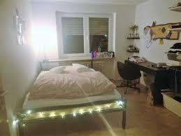 Egal ob total verrückt oder einfach nur außergewöhnlich unsere schlafzimmer einrichten 15 qm sorgen für anregungen beim einrichten und dekorieren streichen und umräumen damit wir uns auch jeden tag zu hause wohlfühlen. Zimmer In 3er Wg 12qm Eigenes Bad Wg Zimmer In Wurzburg Altstadt