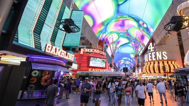 Las Vegas crowds are getting younger — here's why