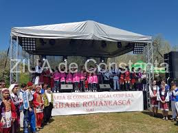 Serbarea este filmata in timisoara cu elevi din clasa pregatitoare de la scoala generala nr. Imagini De La Eveniment Serbare CampeneascÄƒ Cu Voie BunÄƒ La CumpÄƒna Galerie Foto