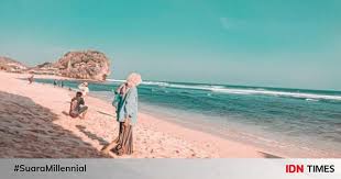 Pulau bali memiliki begitu banyak pantai, baik pantai pasir putih, maupun pantai dengan pasir hitam. 5 Wisata Pantai Di Jogja Dengan Pasir Putih Yang Indah