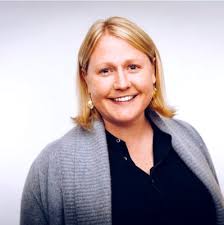 LIFE UPDATE * After 10 years of founding, growing, and leading DreamHouse,  the time has come for me to step back from my role as Chief Education  Officer in order to