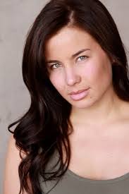 Ally Zee's Instagram, Twitter & Facebook